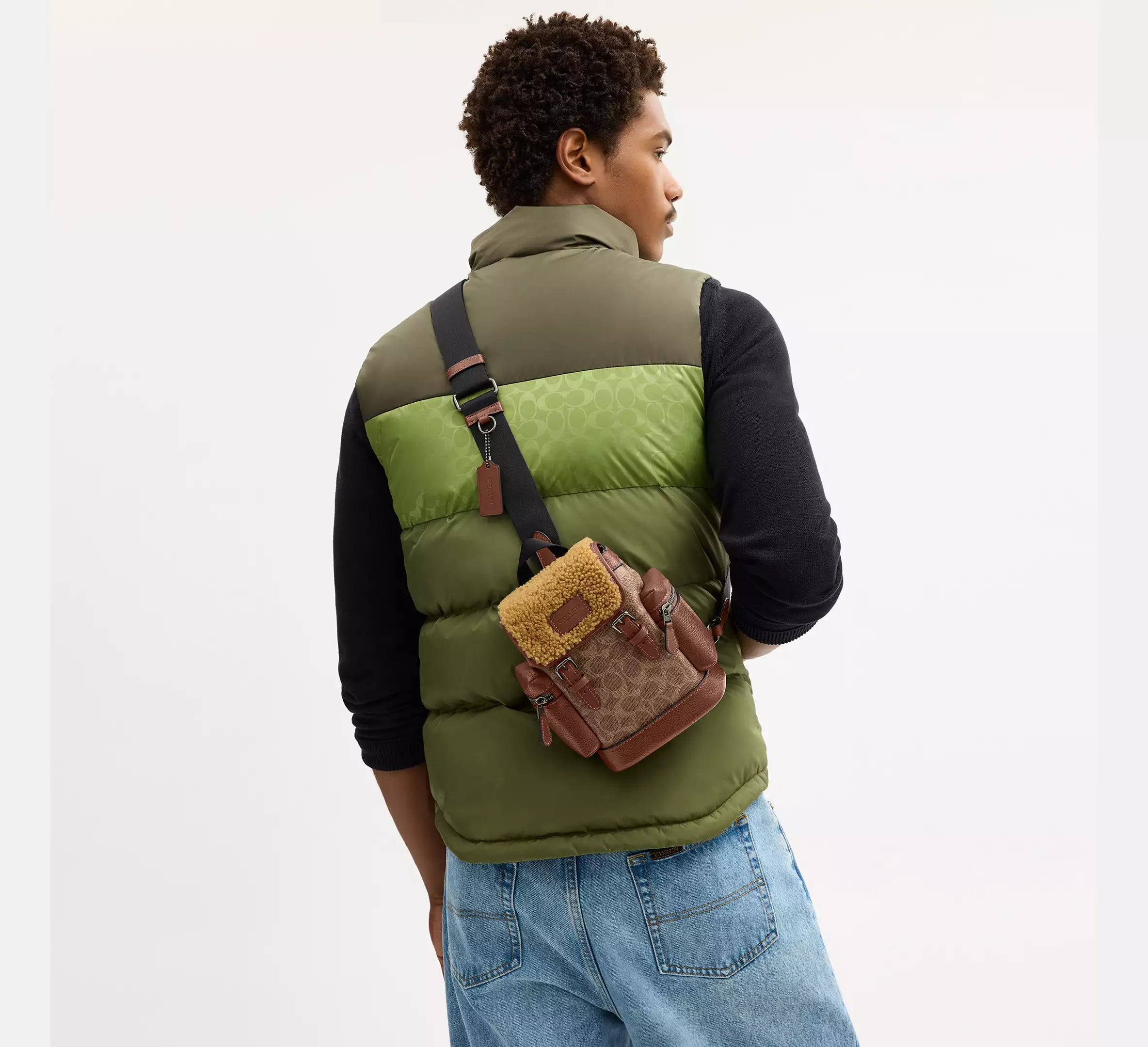 Coach Sprint Sling Pack In Signature   - Gunmetal/Tan/Vintage Brown