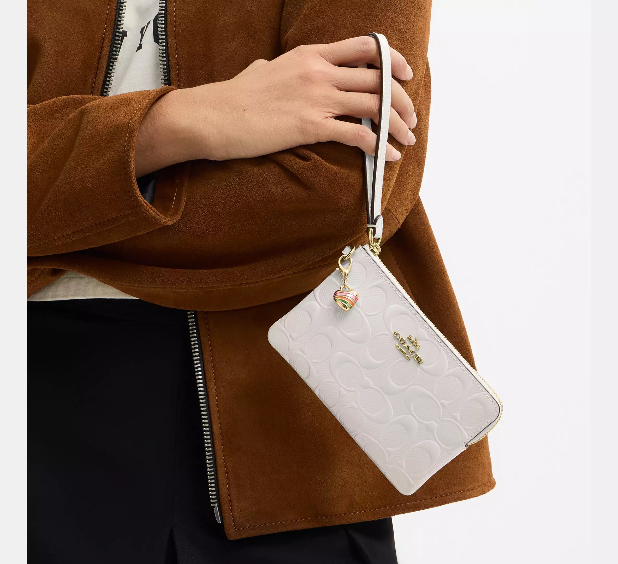 Coach Corner Zip Wristlet In Signature Leather With Heart Charm - Gold/Chalk