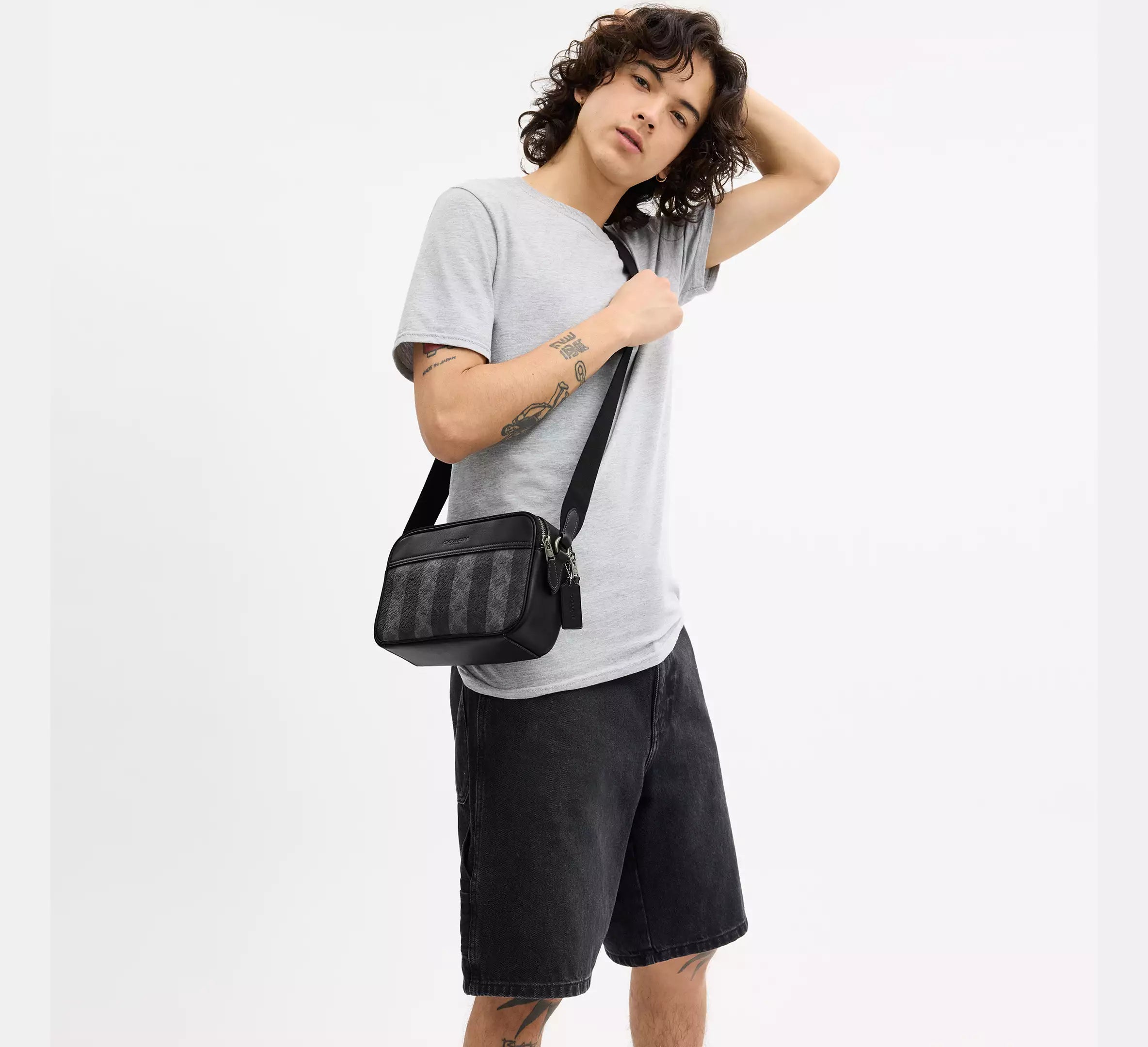 Coach Graham Crossbody Bag In Signature With Stripes   -  Gunmetal/Black/Grey