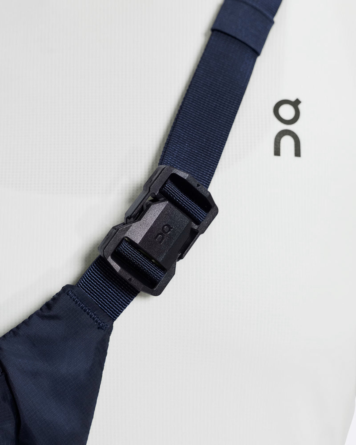 On Waist Pack 2L Lite  -  Navy