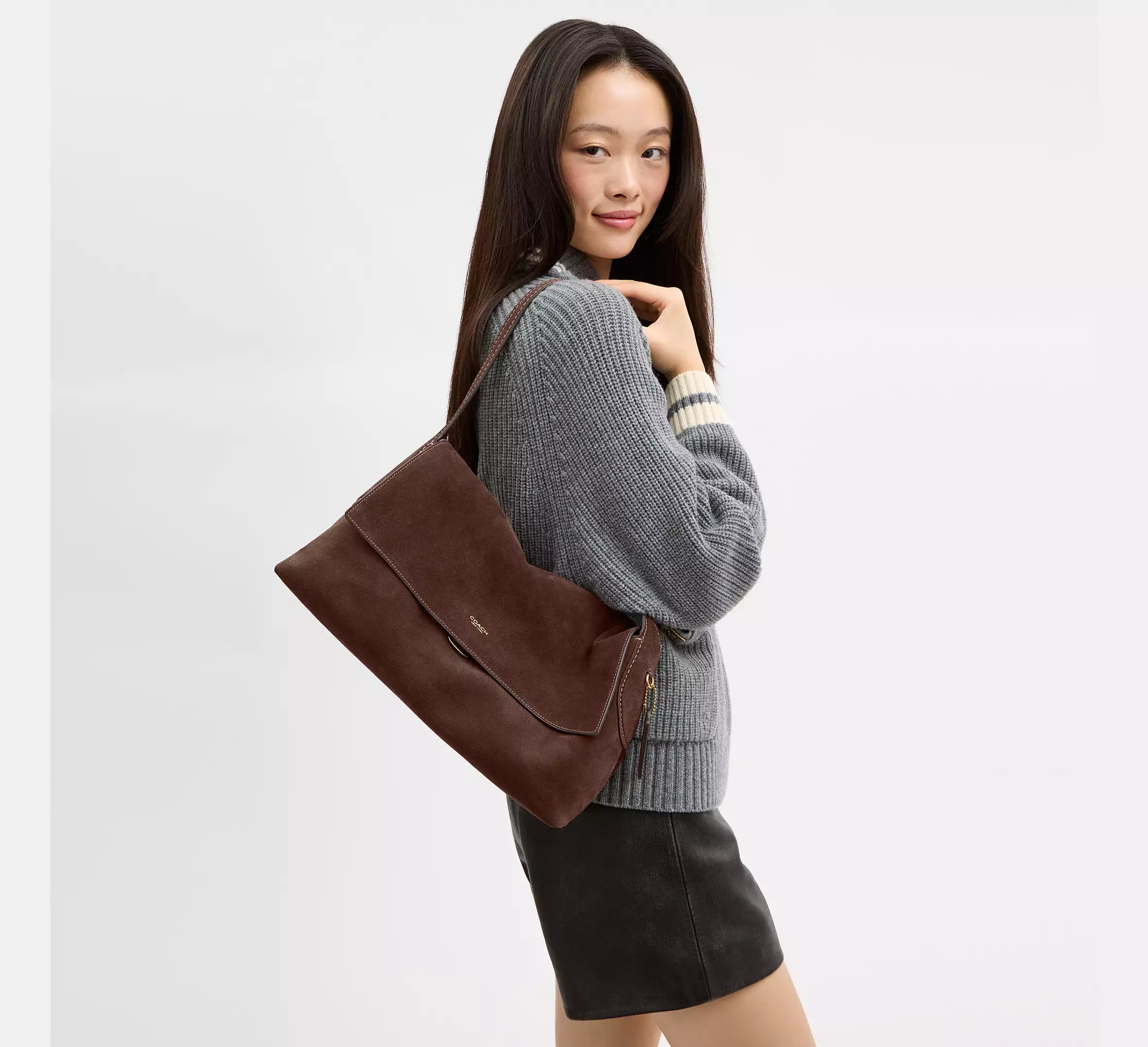 Coach Chelsea Shoulder Bag 36 - Brass/Dark Chocolate – Kanadadan