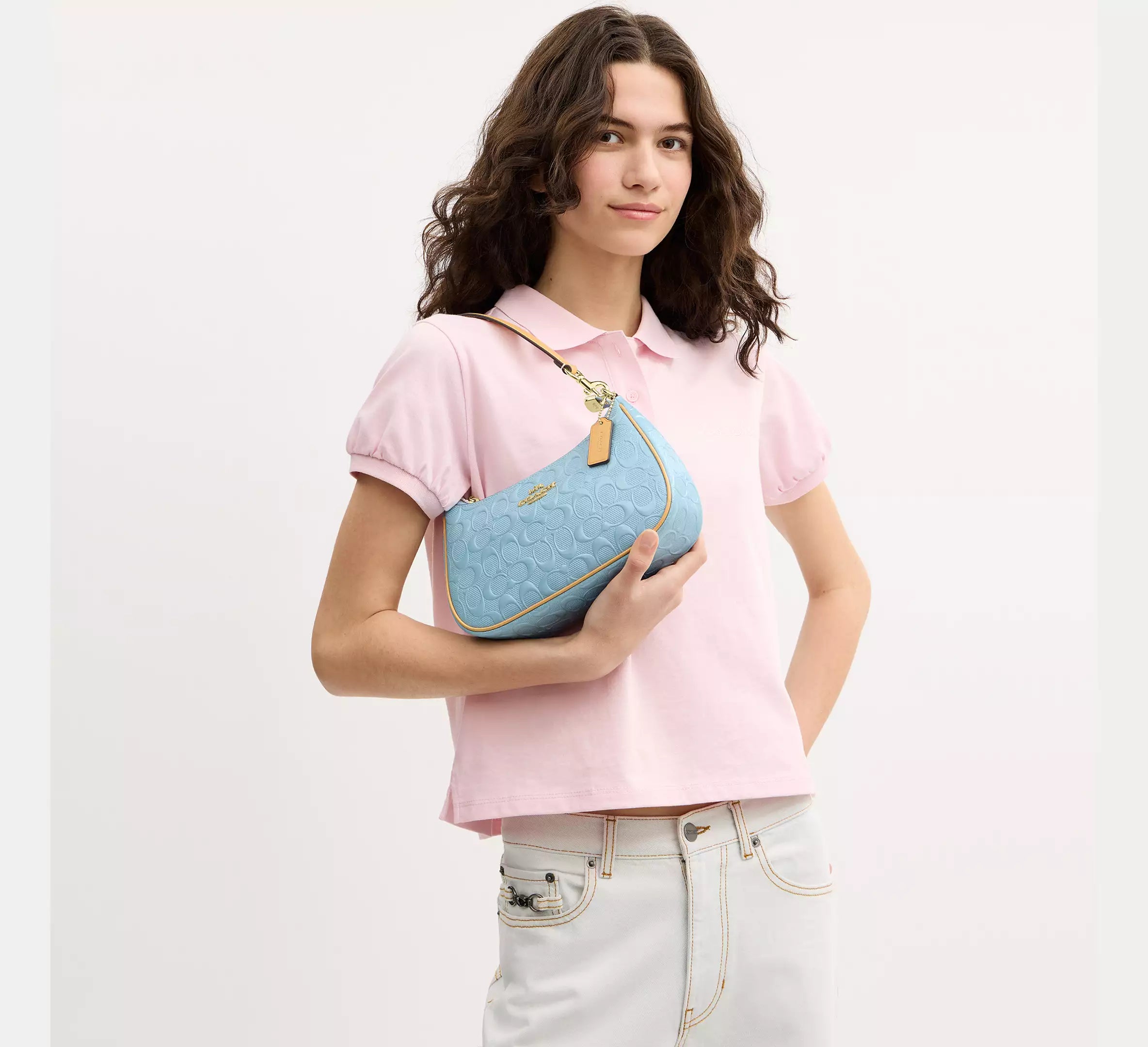 Coach Teri Shoulder Bag In Signature Leather - Gold/Light Blue