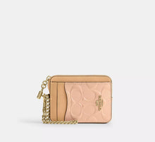 Coach Zip Card Case In Signature Leather With Charm - Gold/Faded Blush