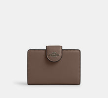 Coach  Medium Corner Zip Wallet - Gunmetal/Dark Stone