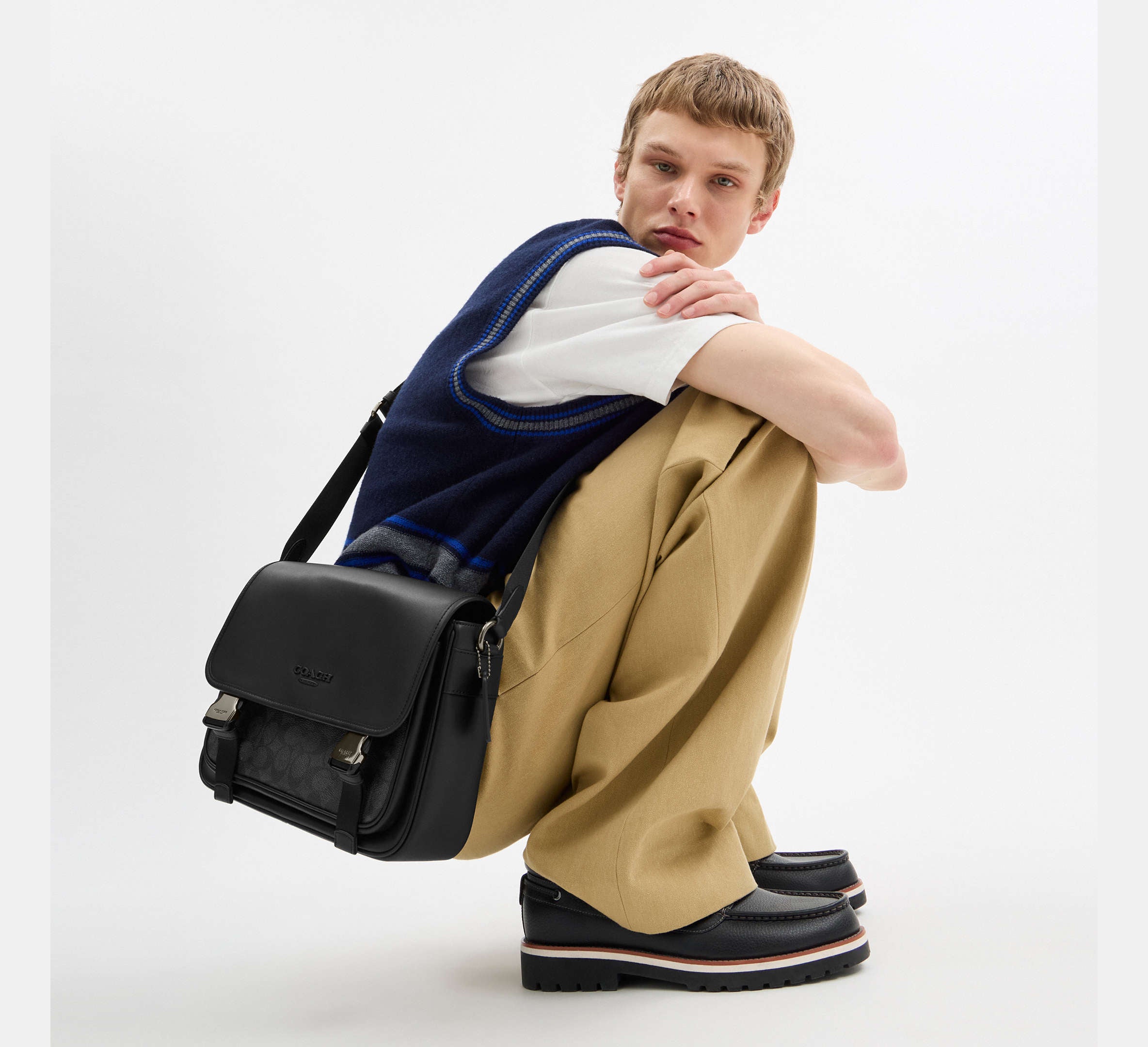 Coach Racer Messenger Bag In Signature Gunmetal/Charcoal/Black