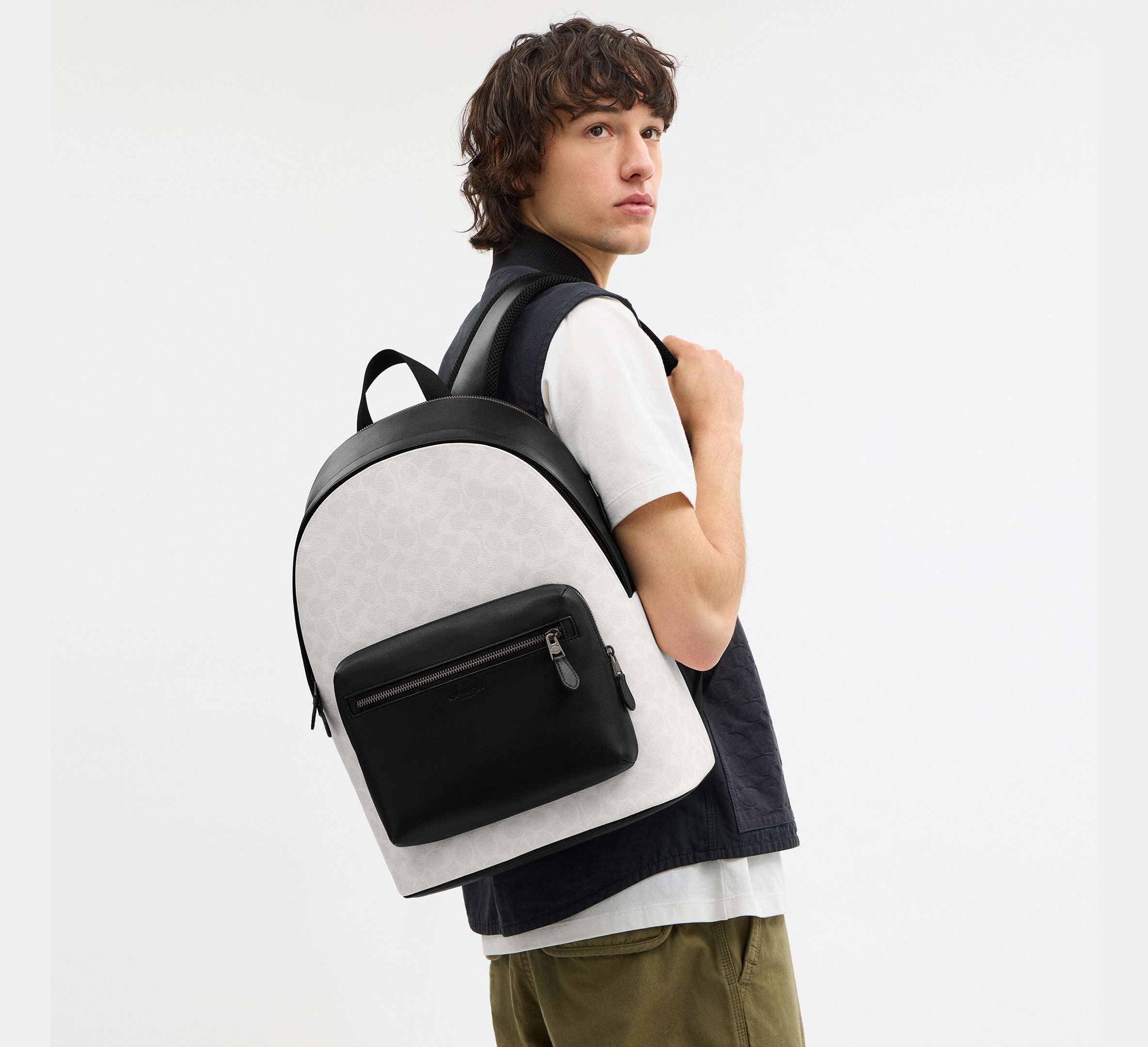 Coach West Backpack In Signature  - Gunmetal/Chalk/Black