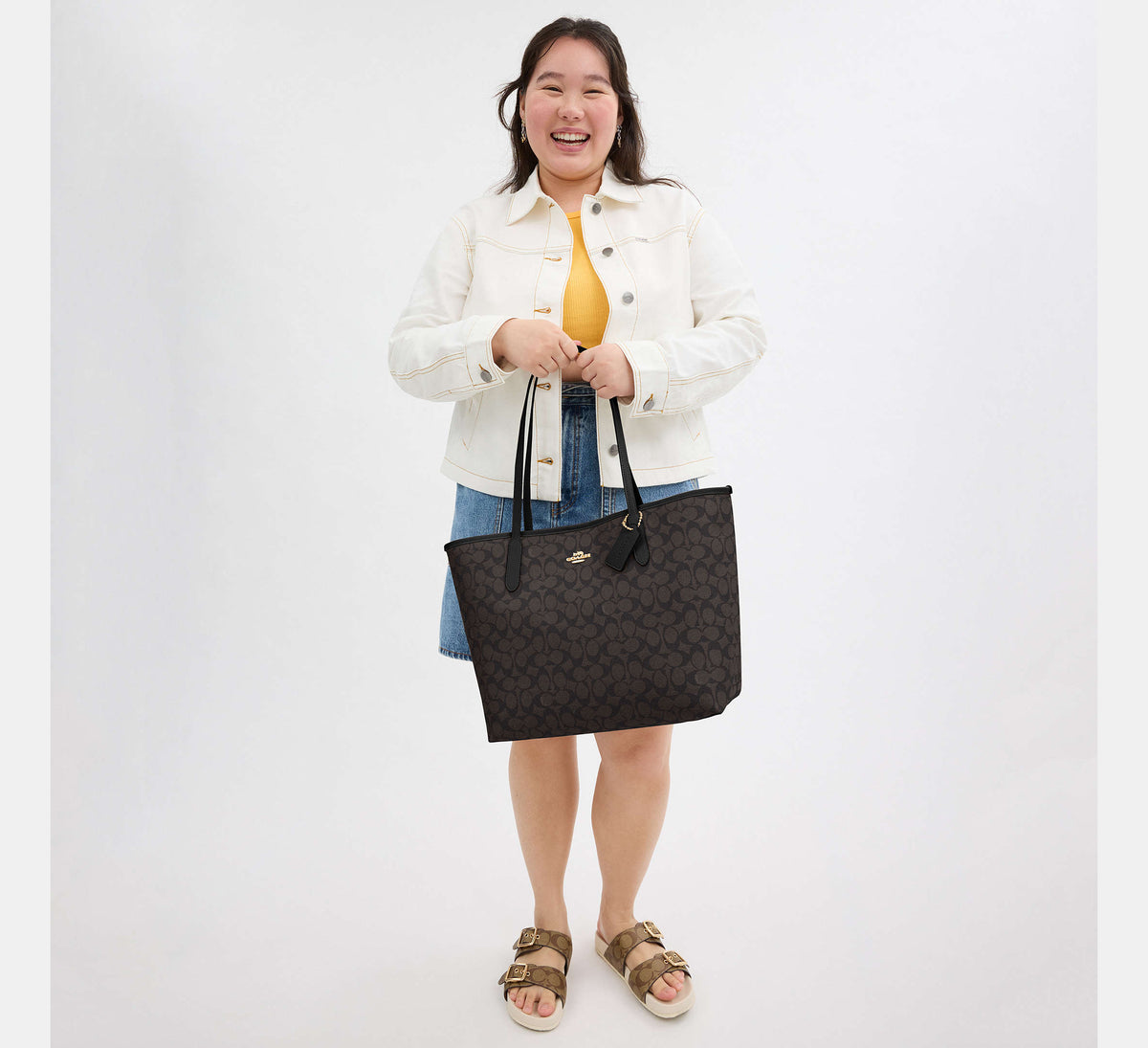Coach City Tote Bag In Signature - Gold/Walnut/Black Hemen Teslimde