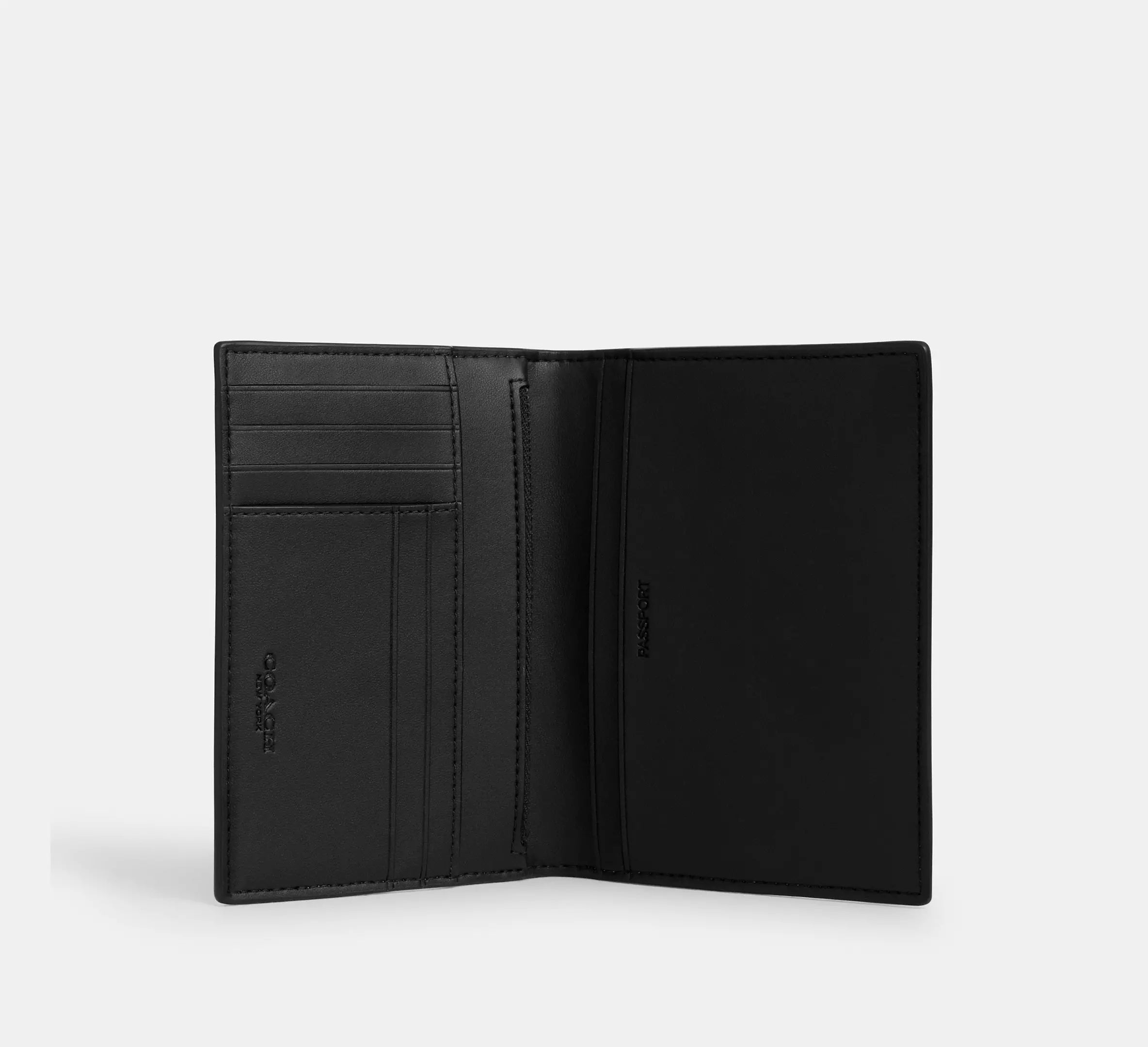 Coach  Passport Card Case In Signature  - Gunmetal/Charcoal/Black