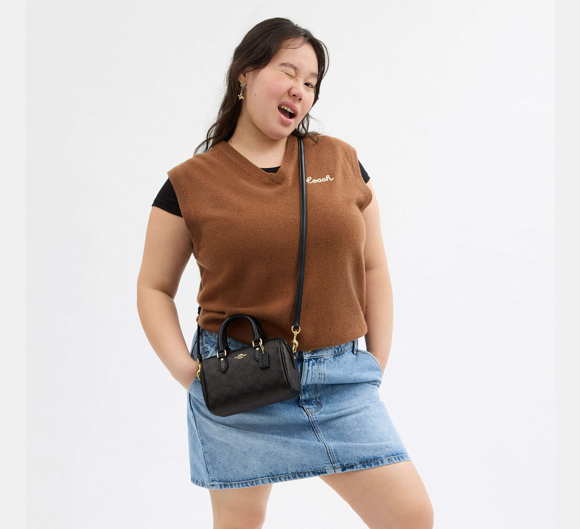 Coach Mini Rowan Crossbody Bag In Signature - Gold/Walnut/Black