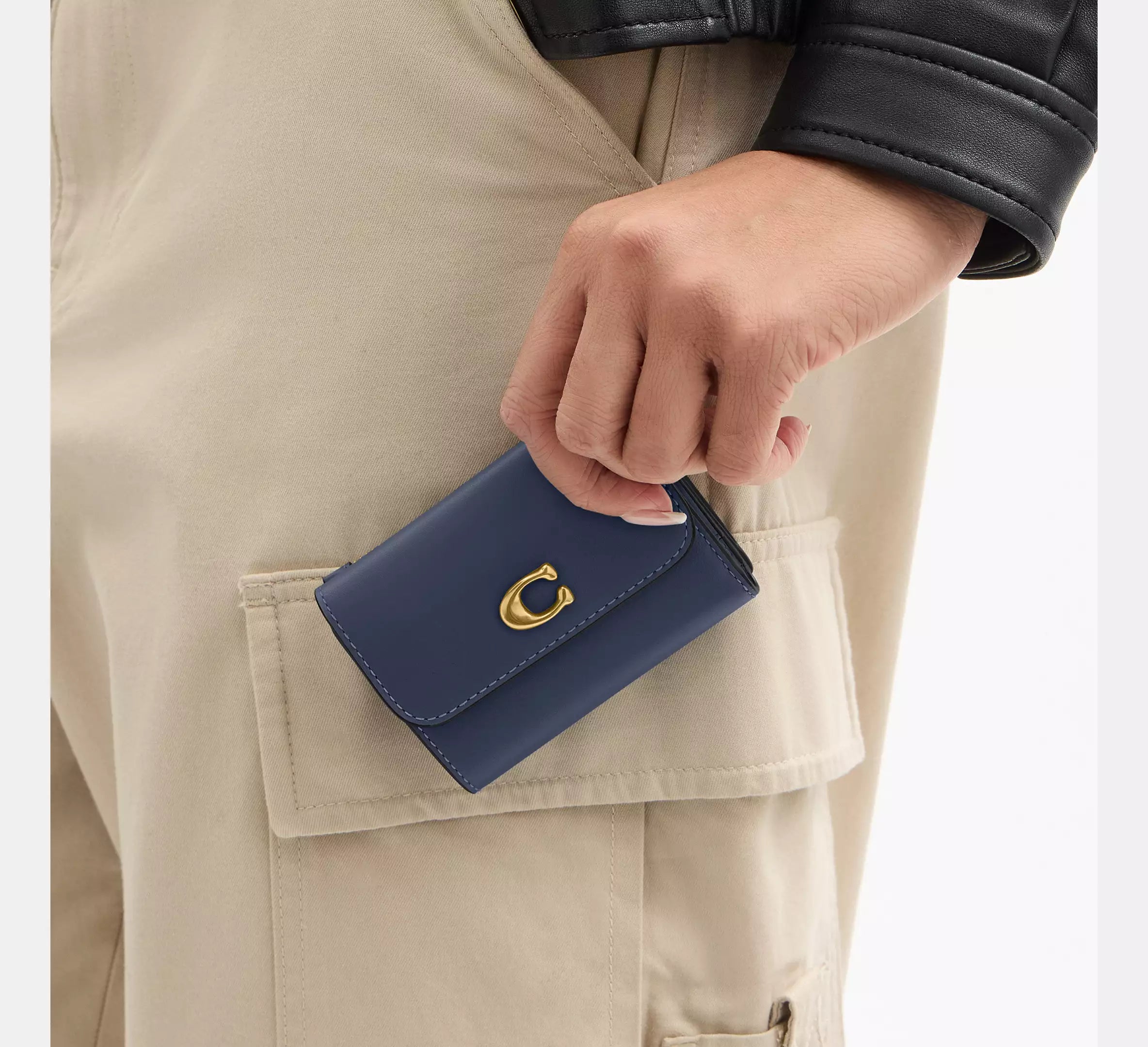 Coach Essential Card Holder Wallet  - Brass/Navy