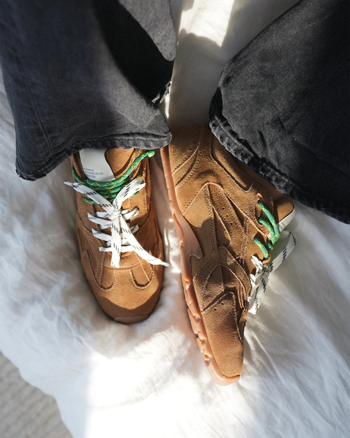 Steve Madden Aziel Tan Suede- TAN SUEDE