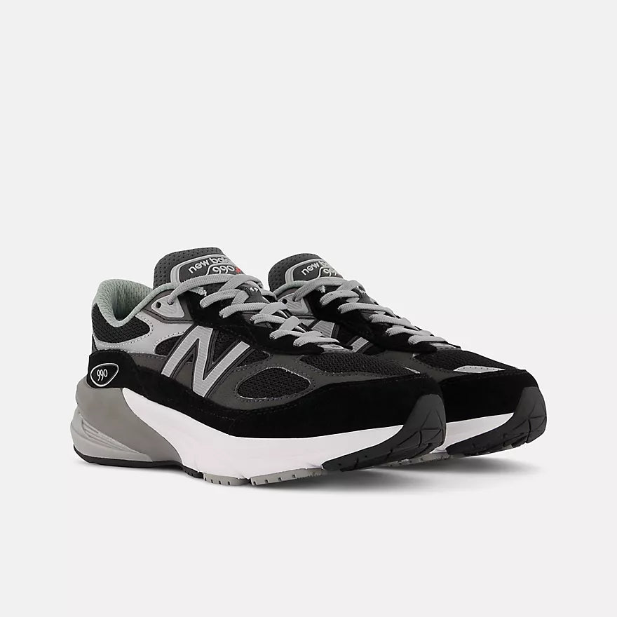 New Balance Big Kids FuelCell 990v6  -  Black with Silver  -  GC990BK6