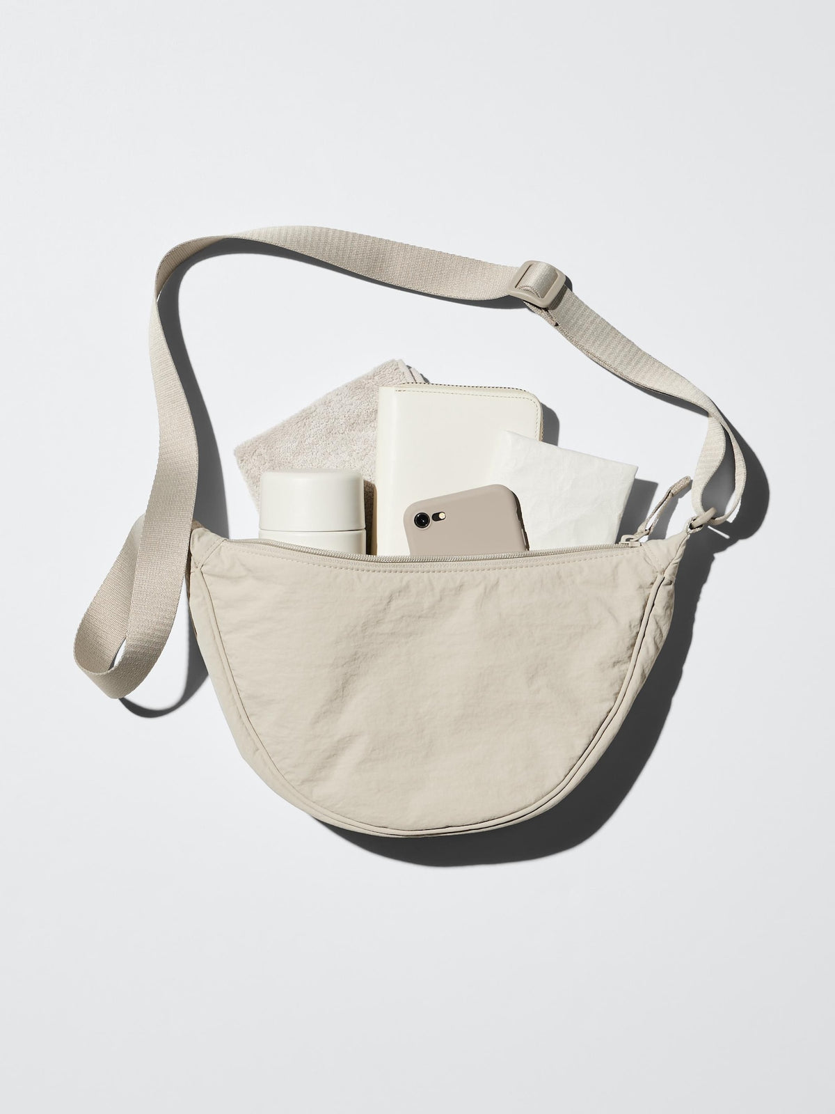 UNIQLO Unisex Round Mini Shoulder Bag- BLACK - Hemen Teslimde