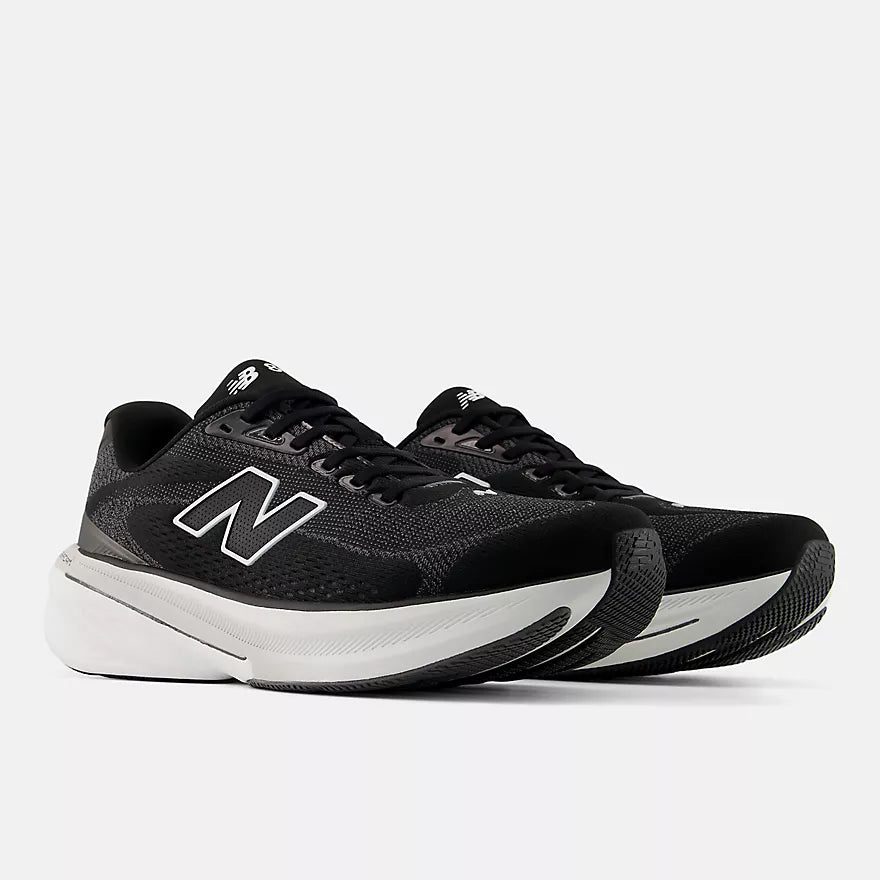 New Balance Men's Fresh Foam X 860v15  -  BLACK with WHITE  -  M8607GW