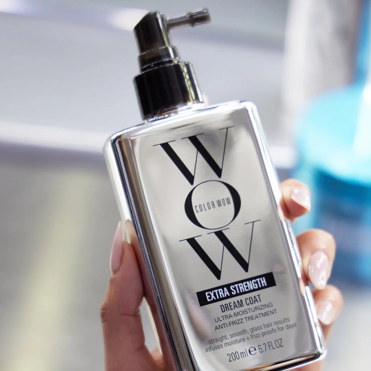 COLOR WOW  Extra Strength Dream Coat Ultra-Moisturizing Anti-Frizz Blow Dry Treatment Spray