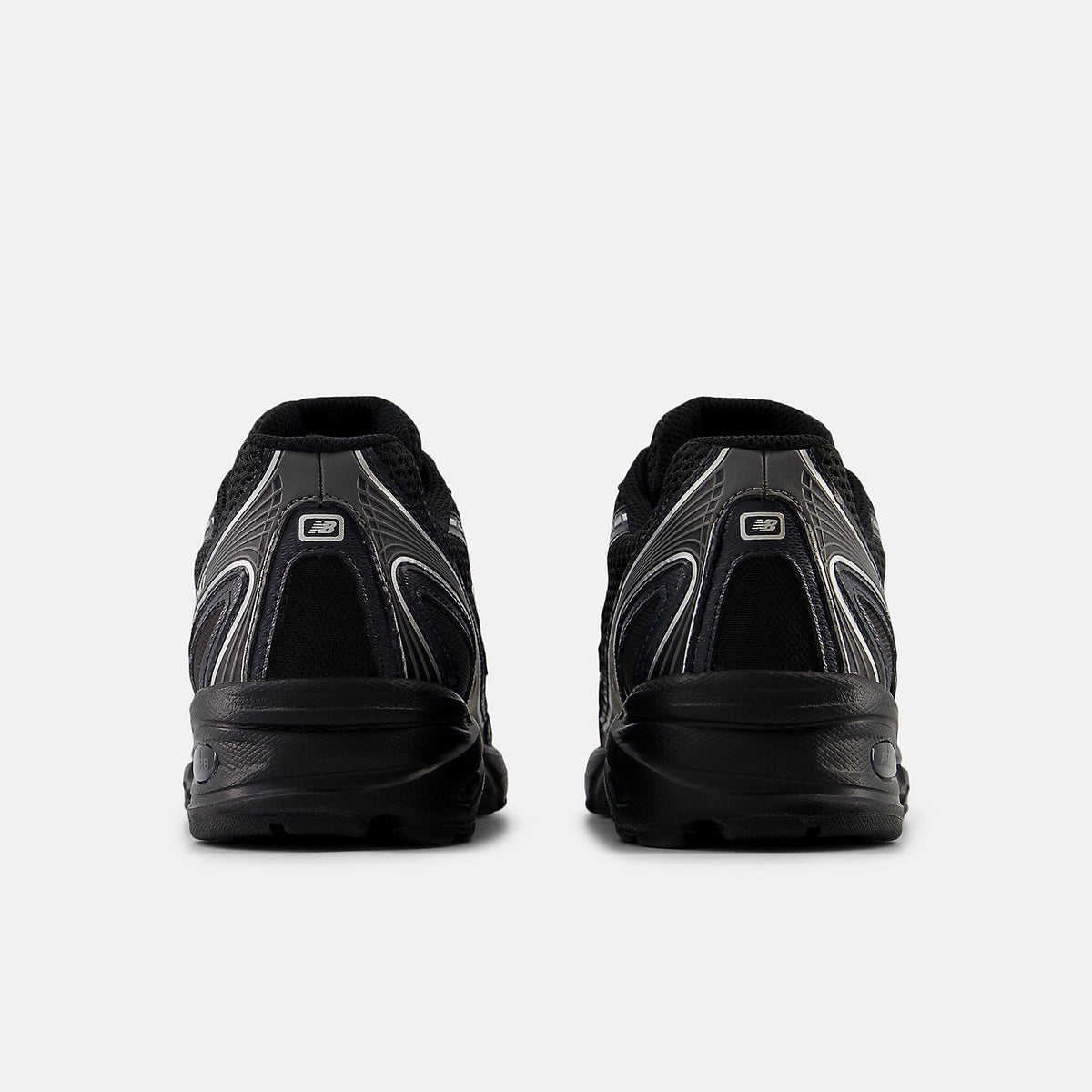 New Balance Unisex 740  -  Black with Silver Metallic  -  U740BM2