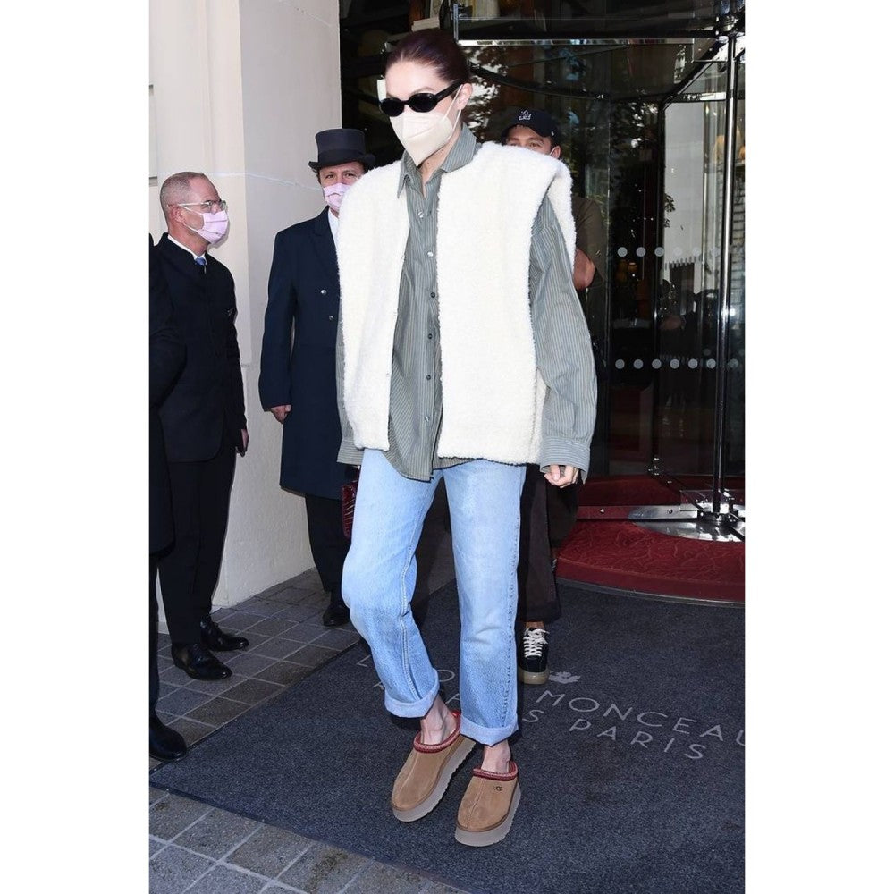 Ugg Tazz Sheepskin Slipper- HEMEN TESLİMDE