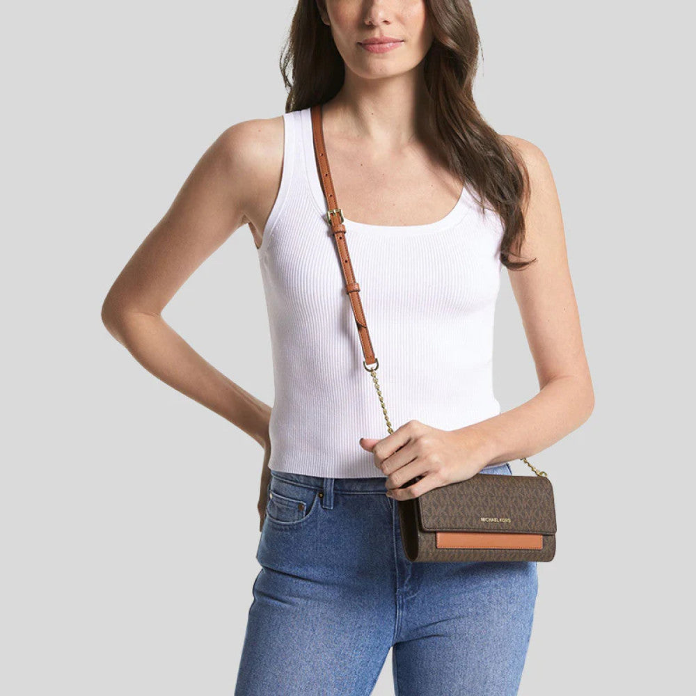 Michael Kors Jet Set Medium Logo 2-in-1 Convertible Crossbody Kadın Çanta